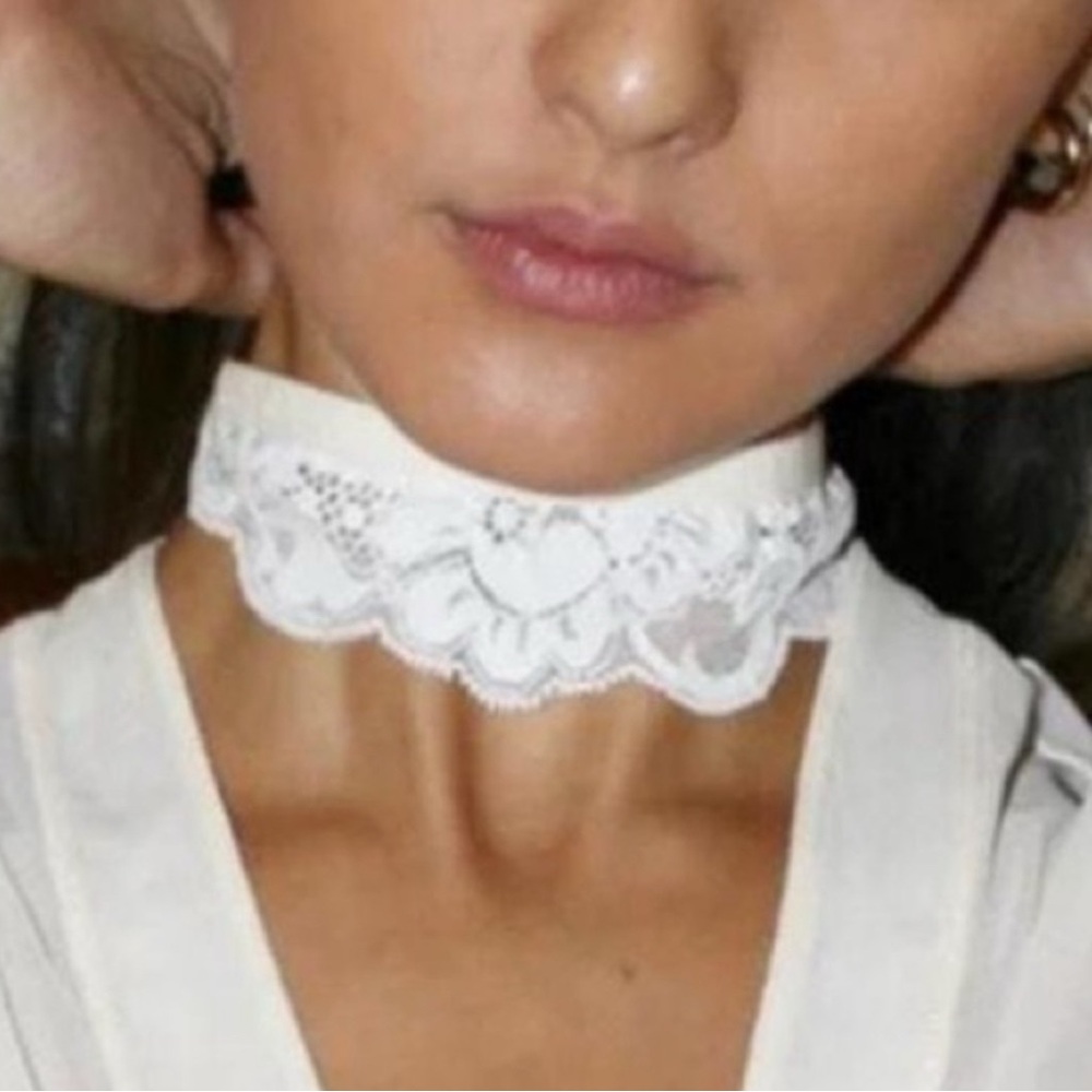 NWT Free People We are HAH All Choked Up Choker Lace Garter White/Cream LARGE